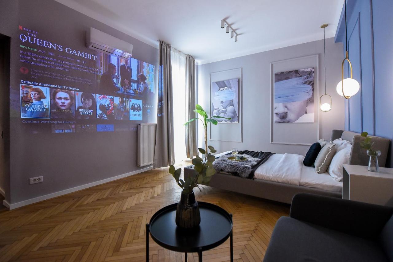 Modern Stay - Central Studios With Wall Projector Near Radisson Bukarest Eksteriør billede