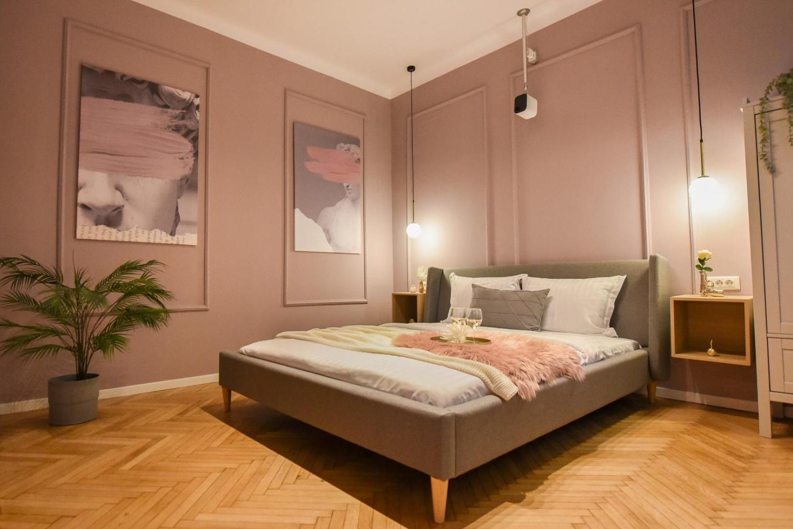 Modern Stay - Central Studios With Wall Projector Near Radisson Bukarest Eksteriør billede